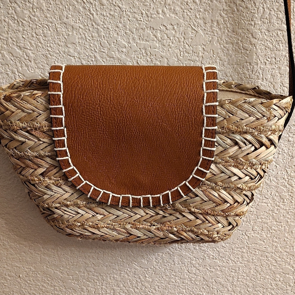 Universal Thread Tan and Brown Woven Crossbody Bag MBCS - Picture 7 of 13